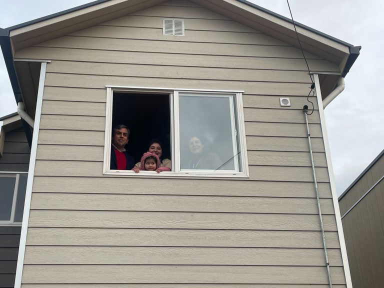 MINVU Los Ríos entregó 117 soluciones habitacionales en Río Bueno