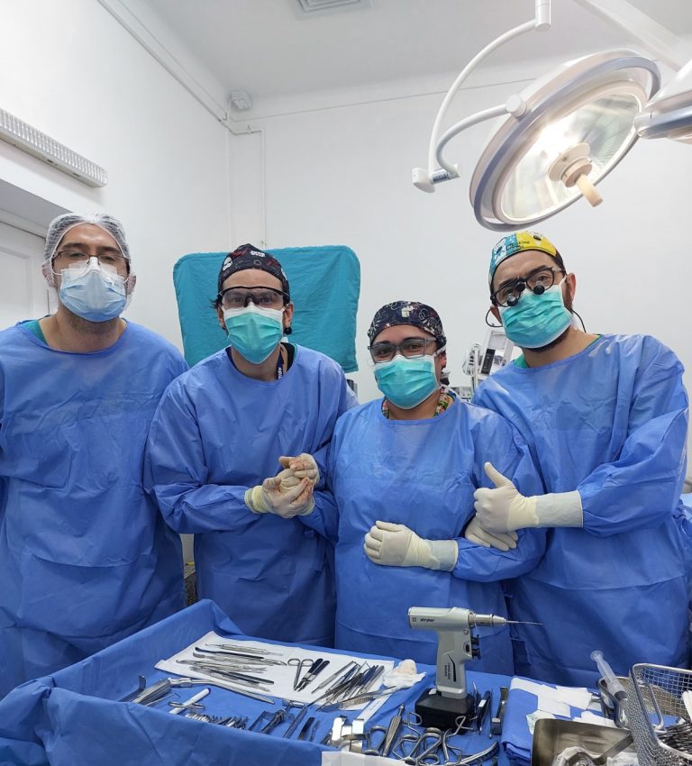 Hospitales de La Unión y Río Bueno realizan inédita cirugía maxilofacial en Los Ríos