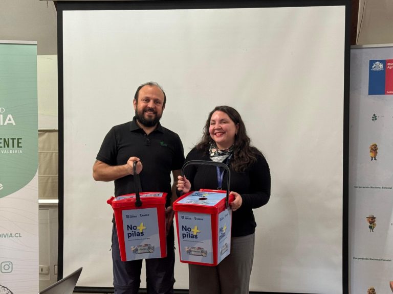 Comprometidos con la sostenibilidad: Saesa suma a CONAF a campaña “No + pilas” en Los Ríos