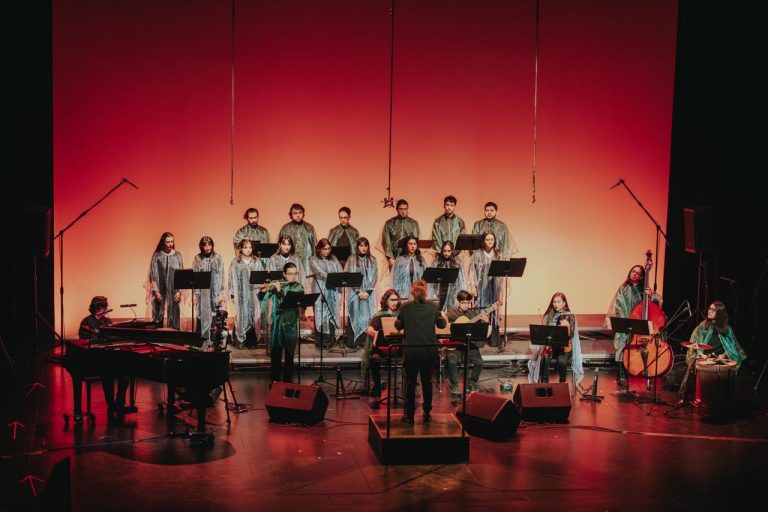 Coros de Los Ríos se reunirán para rendir homenaje a Gabriela Mistral