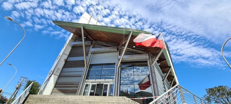 Corte de Valdivia ordena a entidad bancaria restituir fondos retenidos a víctima de fraude bancario