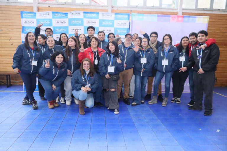 JUNAEB Los Ríos reportó a la fecha un 80% de avance en la entrega de la Beca TIC 2025