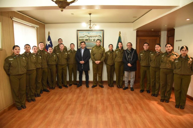 16 nuevos carabineros llegaron  a nuestra región
