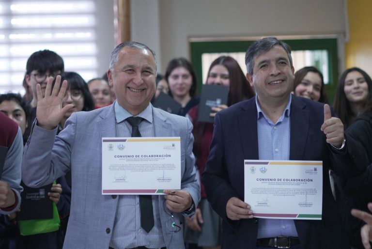 UACh y Municipalidad de Lanco firman convenio de colaboración con foco en el desarrollo territorial