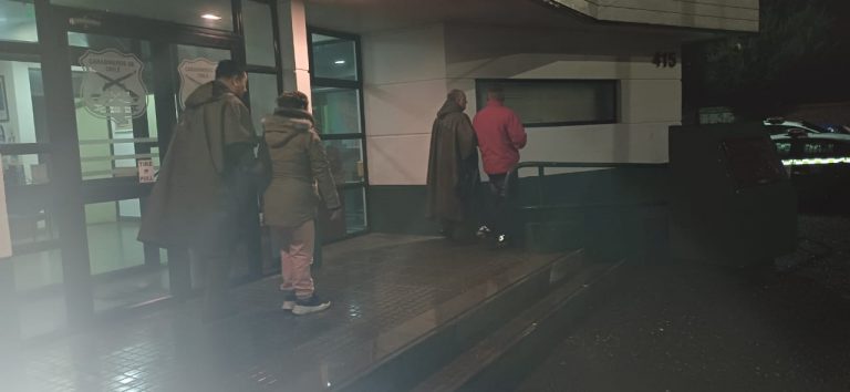 Carabineros detiene a pareja sorprendida robando en bodega de empresa constructora en Valdivia