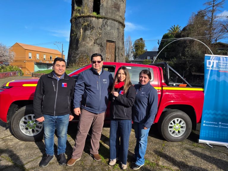Inspección Provincial del Trabajo recibe camioneta todo terreno para reforzar fiscalizaciones forestales y ganaderas