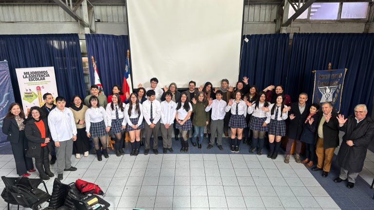 En Los Ríos lanzan “Chile Presente” herramienta para fomentar la asistencia y resguardar la trayectoria educativa de estudiantes