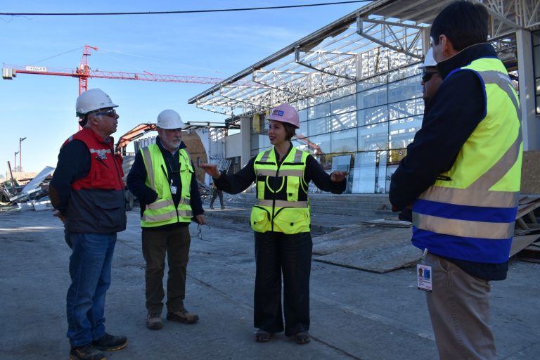 Con desmantelamiento de antiguo edificio y construcción de nuevo recinto avanza modernización de Aeródromo Pichoy