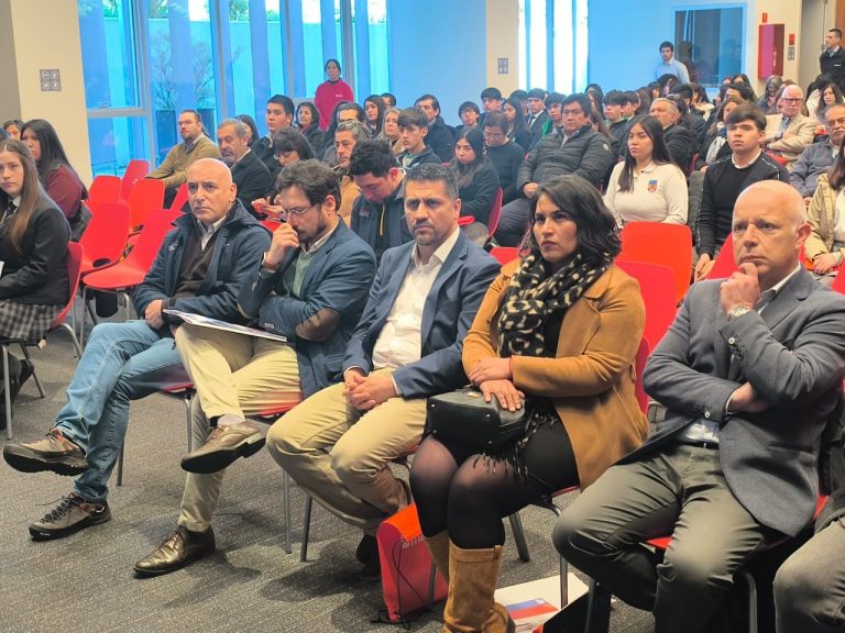 Convenio fortalecerá formación técnico profesional en sector silvoagropecuario de Los Ríos