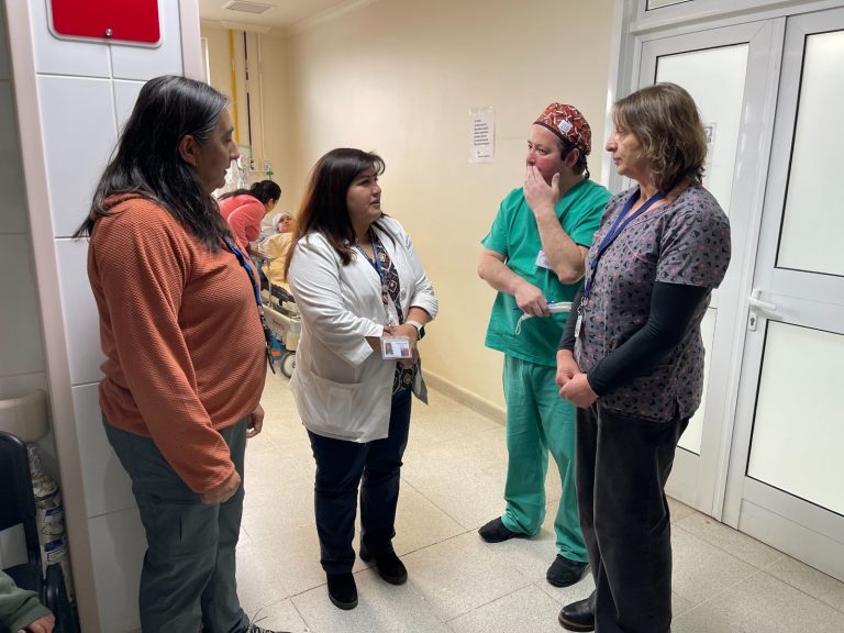 Red asistencial coordina esfuerzos para resolver lista de espera infantil en Hospital de Lanco