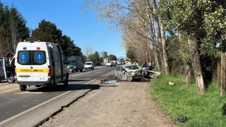 Colisión múltiple en Ruta T-210 frente a garita La Flor deja siete personas lesionadas