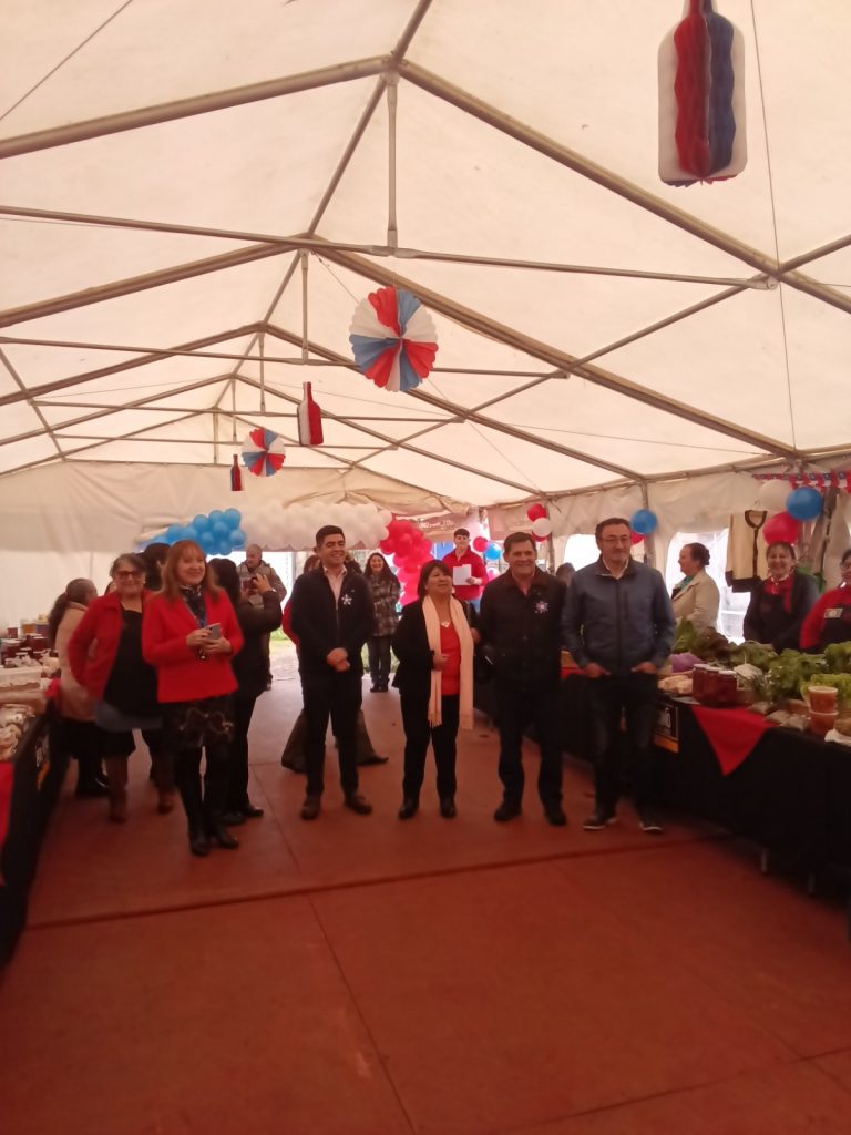 Feria Agrícola Artesanal de Máfil realizó su tradicional esquinazo