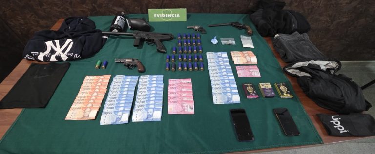 Carabineros de La Unión detuvo a dos adolescentes por robo con intimidación