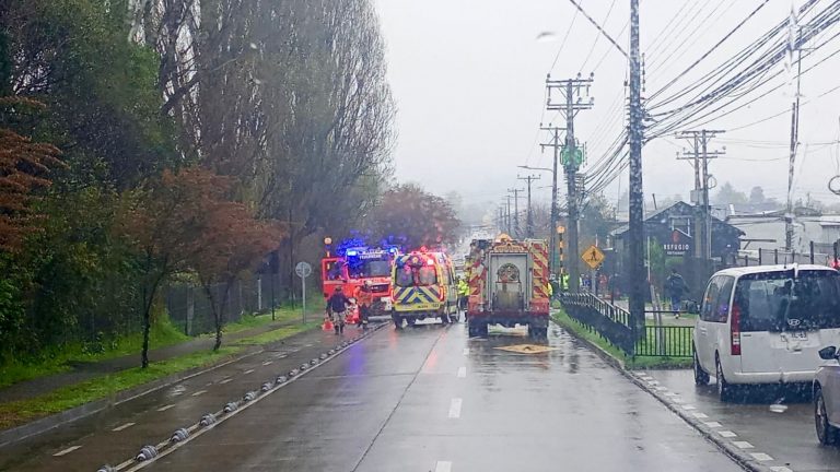 Choque de micros en Valdivia deja 18 lesionados: un chofer iba bajo efectos de cocaina
