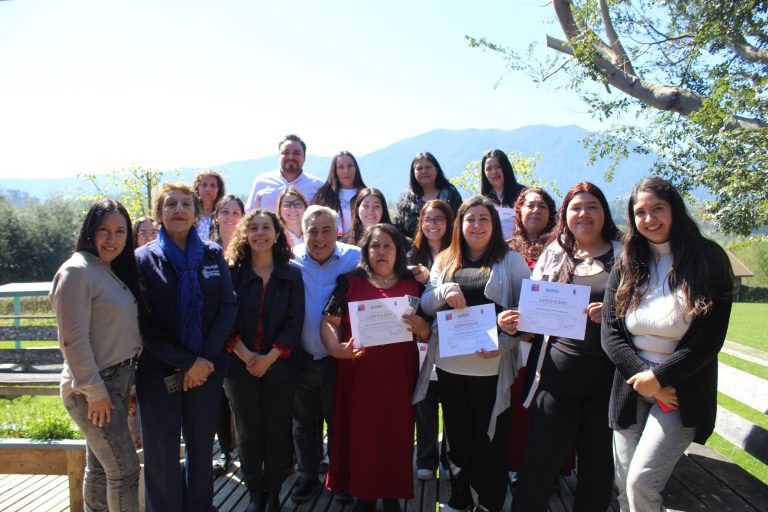 Finaliza con éxito curso de “Pastelería Básica” del Programa Mujeres Jefas de Hogar 2025 en Futrono
