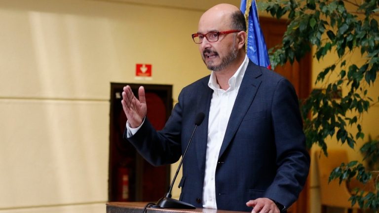 Diputado Marcos Ilabaca  (PS) valora postergación de medida que exigía inicio de actividades para acceder a fondos públicos