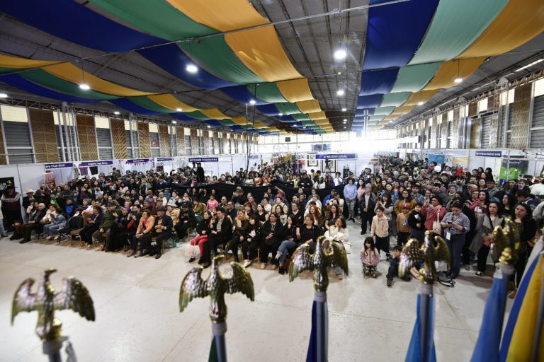 Más de 25 mil personas participaron en el IV Encuentro Internacional “De Los Ríos al Mundo” en Parque Saval