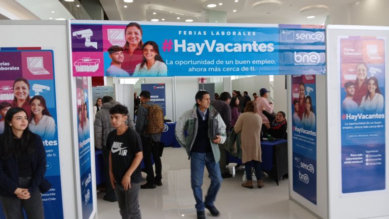 SENCE Los Ríos da inicio al ciclo de Ferias Laborales 2025 en la región