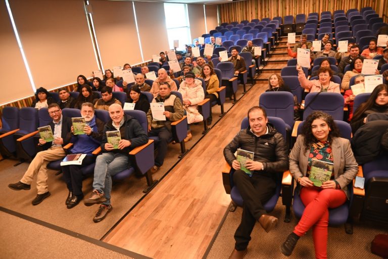 Agricultores reciben incentivos del primer concurso del Programa de Fertilidad de Suelos