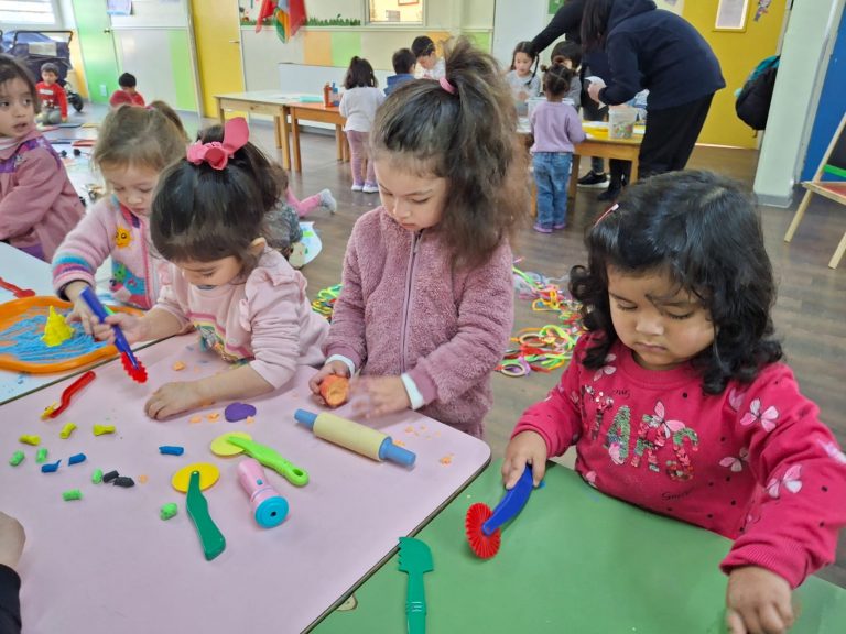 Año parvulario 2026: se inicia postulación web para las salas cuna y jardines infantiles de Fundación Integra