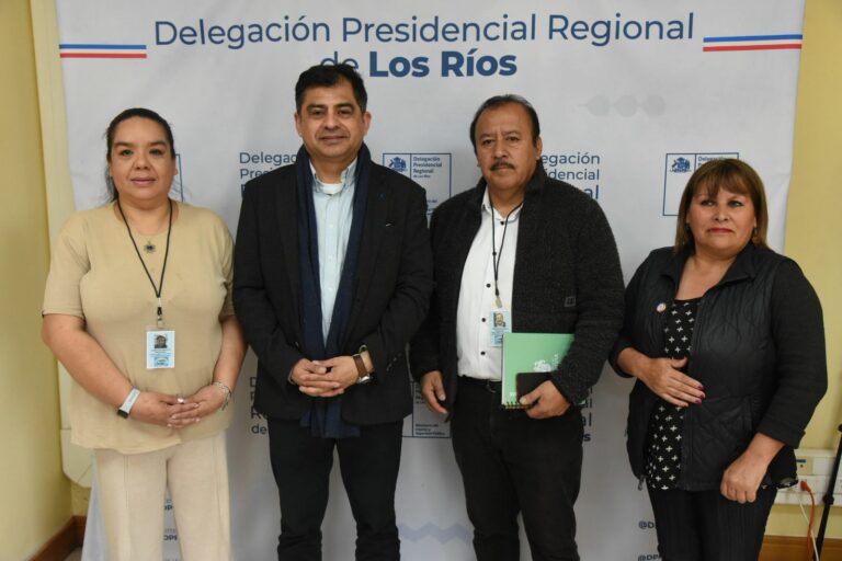 Unión Comunal de Juntas de Vecinos de Valdivia conoció avances en proyectos estratégicos para la capital regional