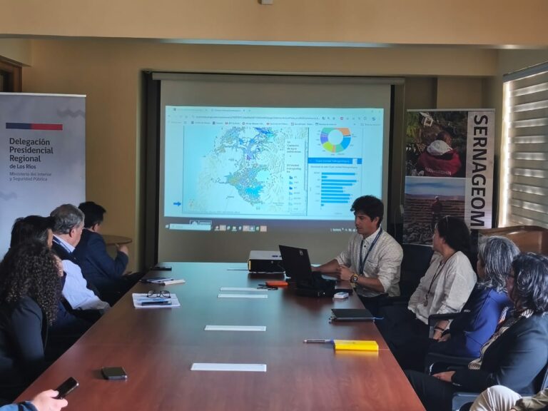 Sernageomin lanza visor que revela el potencial geotérmico de Los Ríos