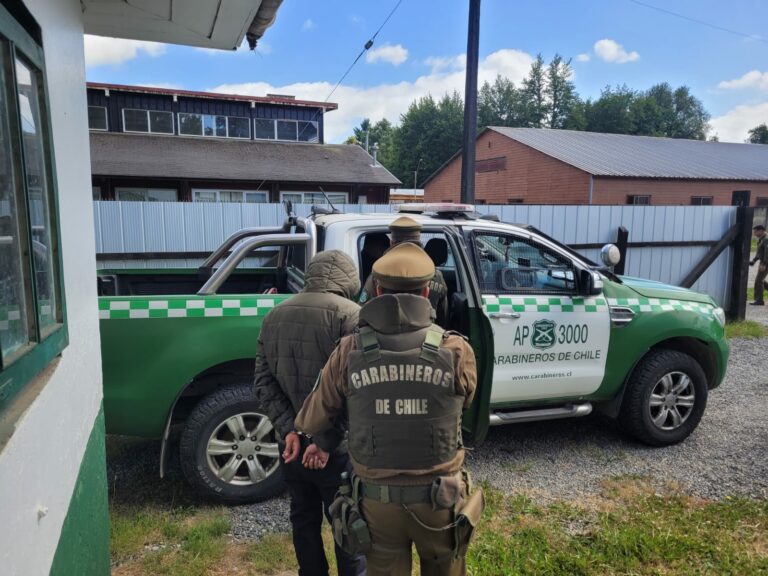 4 detenidos por robo a supermercado en Máfil: uno tenía orden vigente y otro incumplía arresto domiciliario