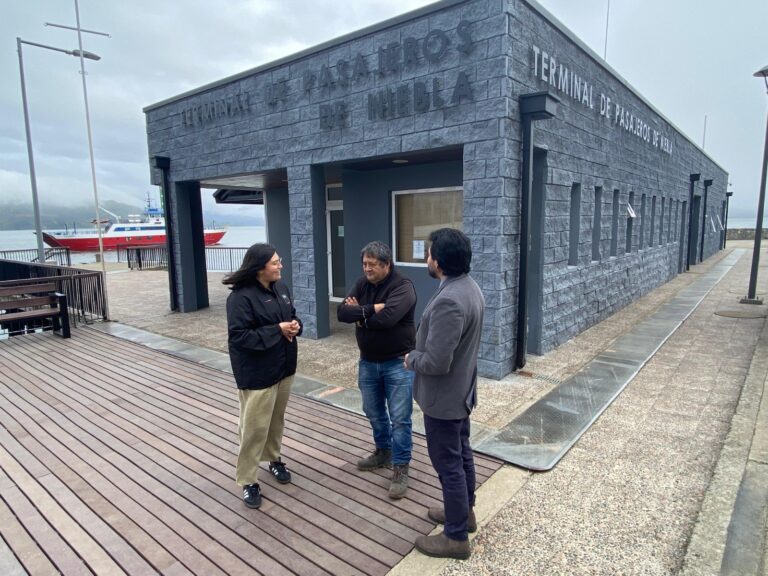 Vecinos de Niebla, Isla Mancera y Punucapa ya cuentan con renovados  terminales de pasajeros 