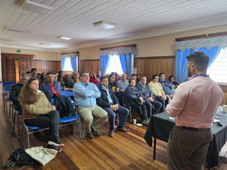 Dirigentes sindicales del Ranco se capacitan en normativa laboral con perspectiva de género
