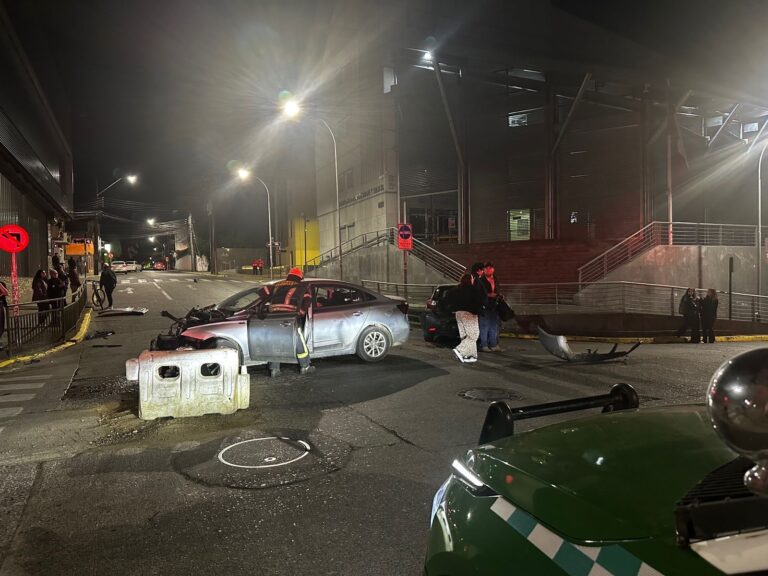 En prisión preventiva queda conductor ebrio reincidente que causó grave accidente en el centro de Valdivia