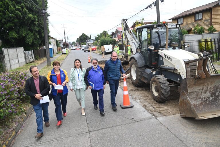 Parten las obras del Programa de Conservación de Vías Urbanas financiado por el Gobierno Regional de Los Ríos