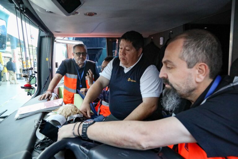 Dirección del Trabajo aplicó multas por 250 millones de pesos en fiscalización de buses interurbanos por feriado largo
