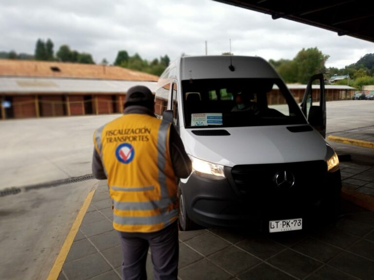 MTT confirma 180 servicios de transporte gratuito durante elecciones de este domingo en Los Ríos