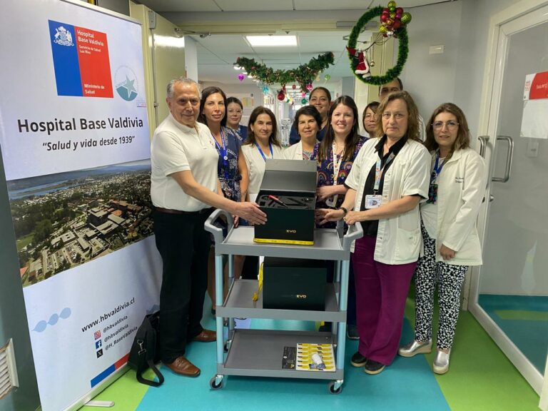 Fundación Oncológica entregó moderno equipo de laserterapia para el tratamiento de pacientes pediátricos del HBV