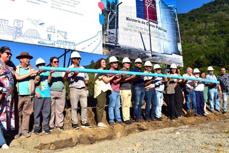 MOP dotará de agua potable a 240 familias de los sectores Pampa Negrón de La Unión y Cerrillos de Futrono