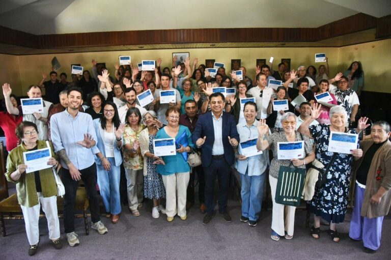 25 organizaciones sociales de Los Ríos recibieron financiamiento del Fondo Social Presidente de la República 2025