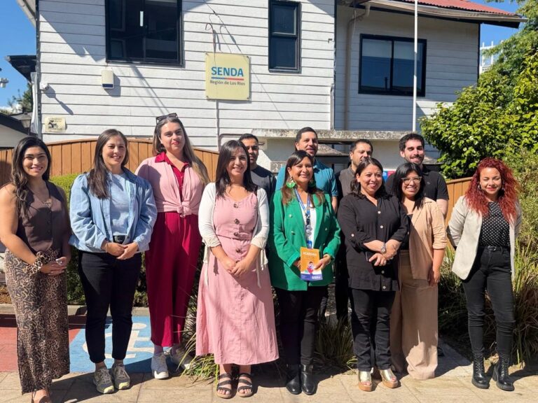 SENDA y JUNJI Los Ríos fortalecen prevención laboral con Certificación Inicial y firma de Política de Prevención