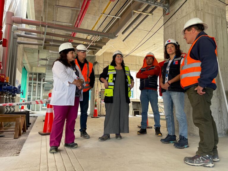 Hospitales de Río Bueno y Los Lagos avanzan en su etapa estructural