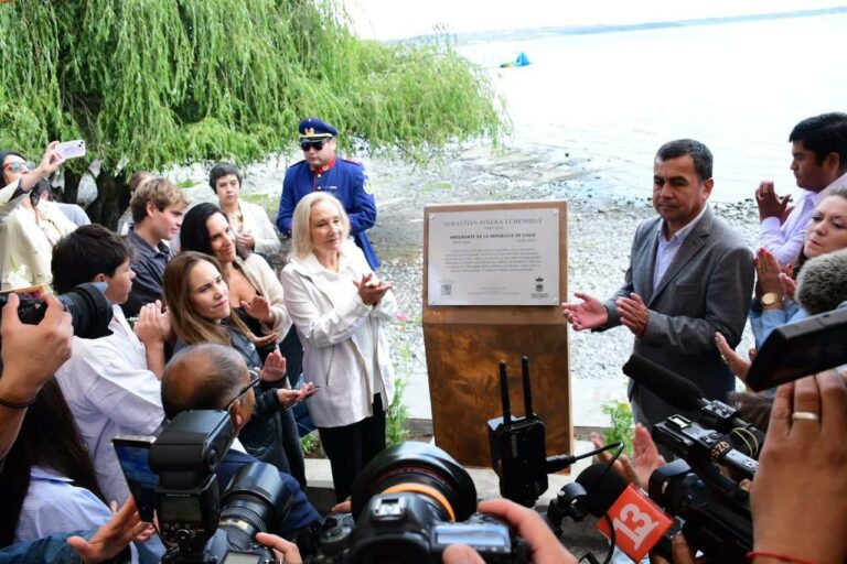 Lago Ranco conmemoró el segundo aniversario del fallecimiento del expresidente Sebastián Piñera