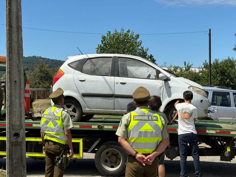 Municipalidad de Paillaco inició retiro de vehículos abandonados en la vía pública