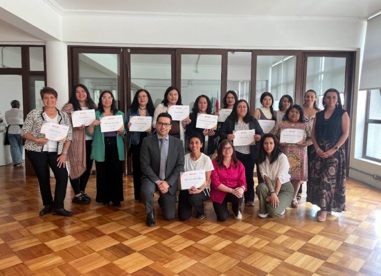 PEDET Ranco finaliza proceso formativo con certificación a 35 emprendimientos de la Provincia del Ranco