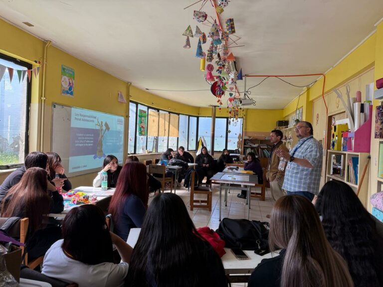 Servicio Nacional de Reinserción Social Juvenil fortalecerá charlas preventivas en establecimientos educacionales de la región