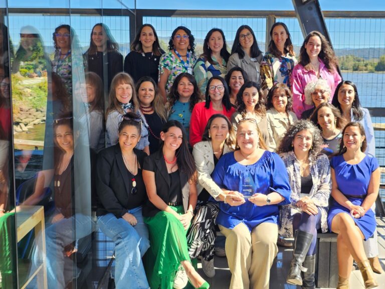 Fomento Los Ríos reunió a mujeres lideresas en desayuno de conmemoración del 8M