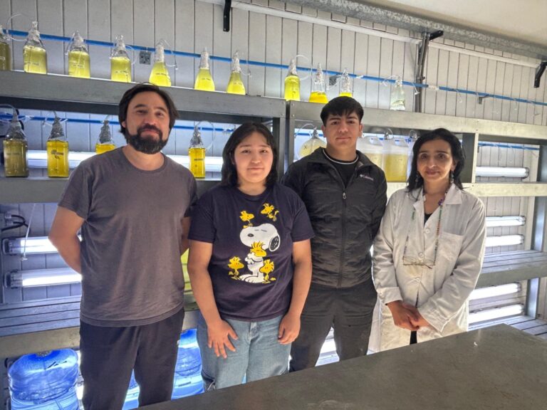 Estudiantes del Liceo Politécnico Pesquero de Mehuín participaron en inédita iniciativa de restauración