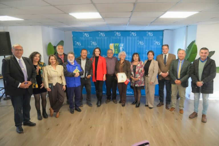 Los Ríos conmemora el Día de las Regiones con llamado a profundizar la descentralización y la autonomía territorial