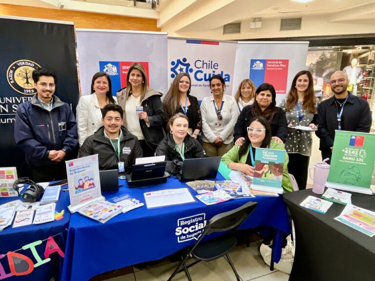 Conmemoran Día Mundial de concienciación sobre el Autismo con feria informativa en Valdivia 