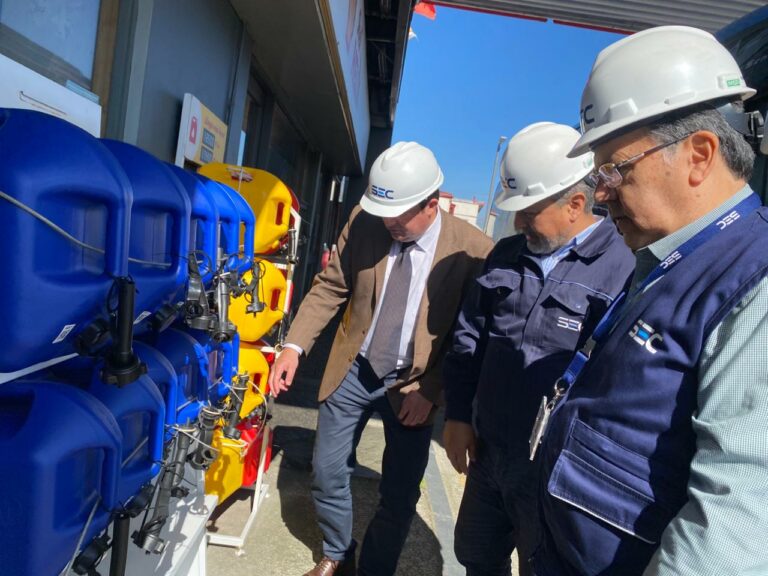 Seremi de Energía y SEC constatan en terreno baja en el precio de la parafina en Los Ríos