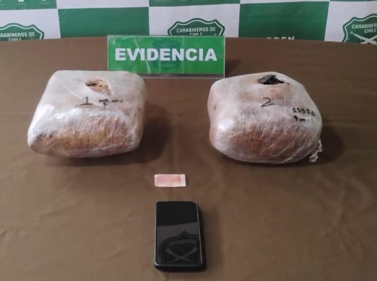 Carabineros OS7 Valdivia detuvo a ciudadano colombiano con más de 2 kg de marihuana en Lanco