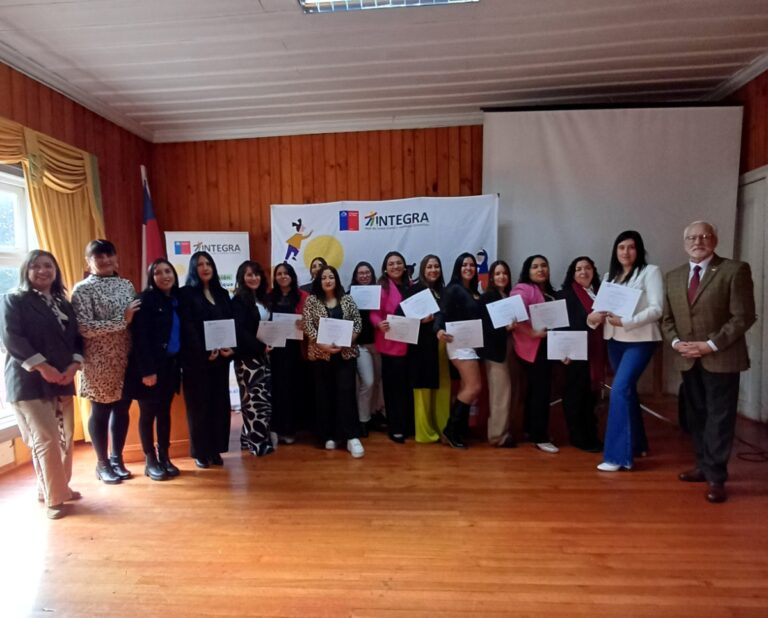Trabajadoras de jardines infantiles recibieron título universitario gracias al programa de estudios Crecer Más de Fundación Integra