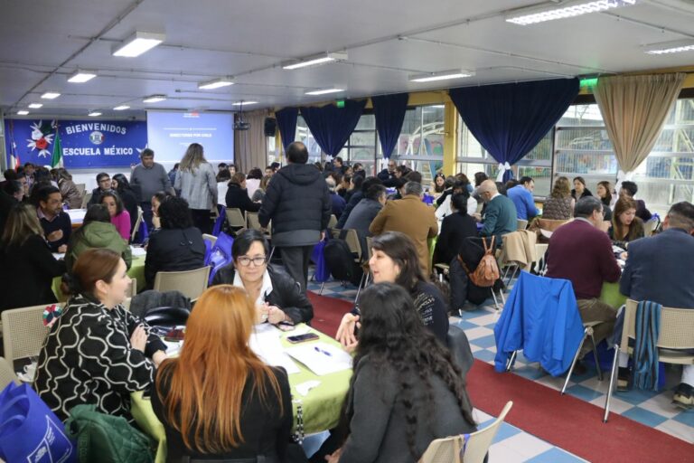 Jornada “Directores por Chile” reunió a más de 90 directores de la Región de Los Ríos